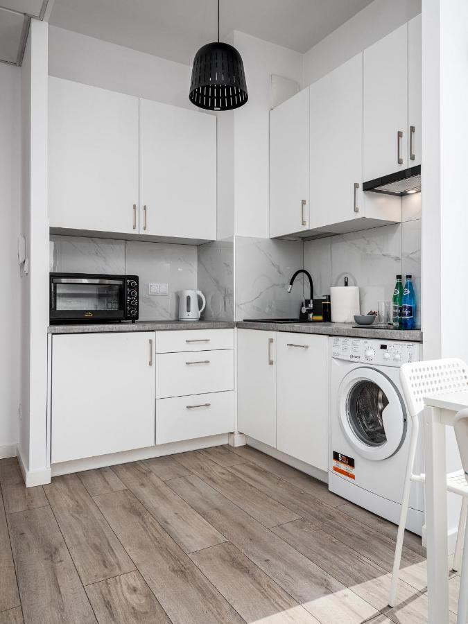 Apartament Ks Wola Prymasa 407 Lägenhet Warszawa Exteriör bild